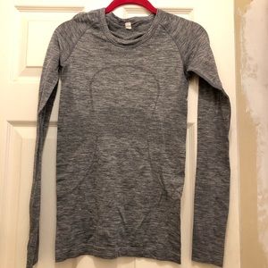 Lululemon shirt